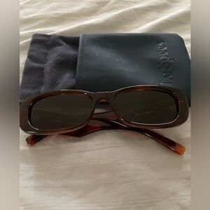 Le Specs Unreal! Tort Tofee Sunglasses